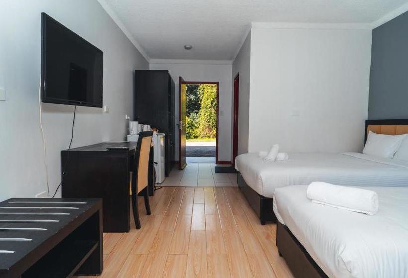 ホテル Ananda Wellness Retreat