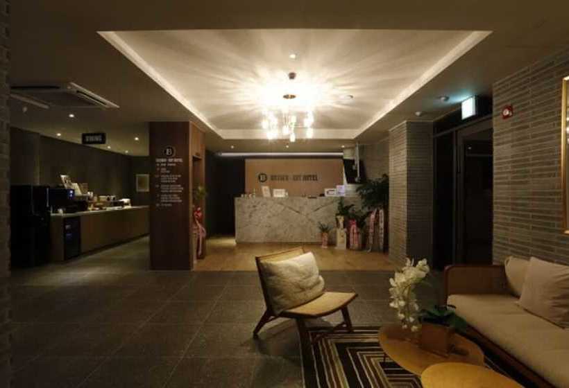 Hotel Browndot Chungju Station