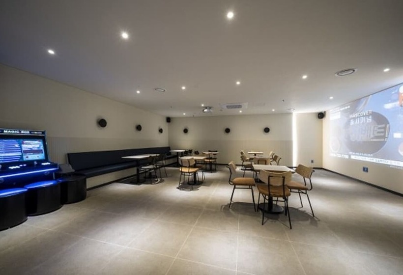 Hotel Browndot Chungju Station