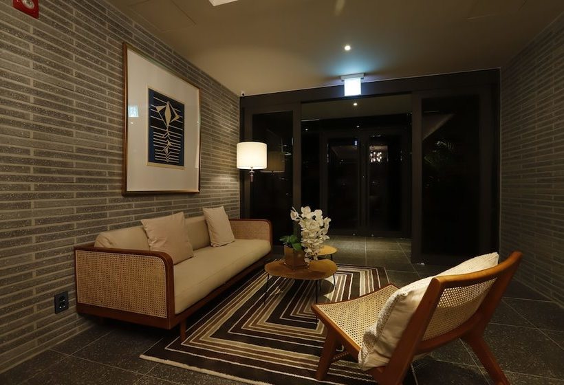 Hotel Browndot Chungju Station