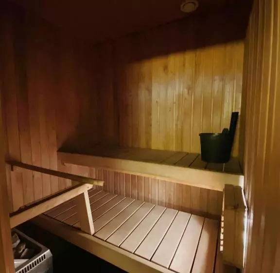 Hotelli Kitusen Kievari