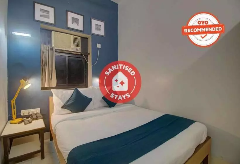هتل Fab Manas Residency