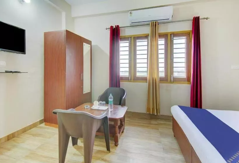 هتل Spot On Chandra S Residence