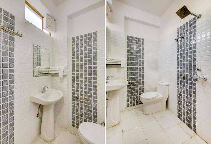 هتل Spot On Chandra S Residence