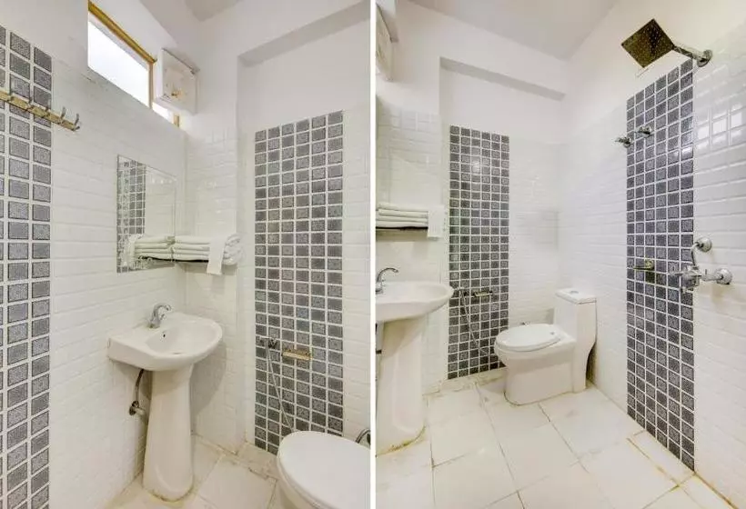 هتل Spot On Chandra S Residence