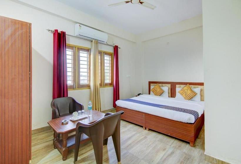 هتل Spot On Chandra S Residence