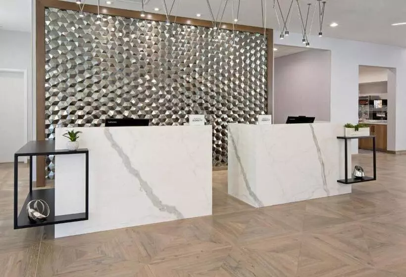 ホテル Springhill Suites By Marriott Valencia