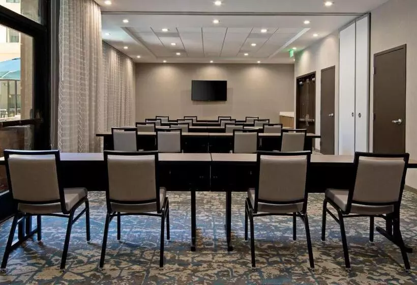 ホテル Springhill Suites By Marriott Valencia