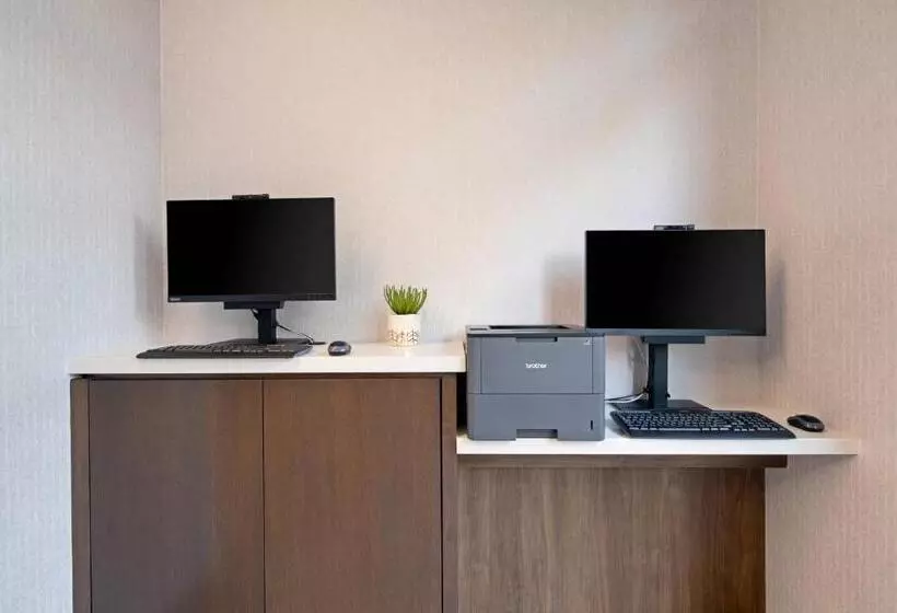 ホテル Springhill Suites By Marriott Valencia