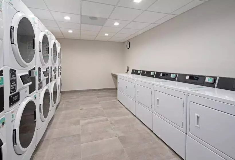 ホテル Springhill Suites By Marriott Valencia