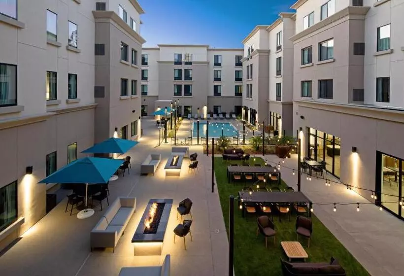 ホテル Springhill Suites By Marriott Valencia