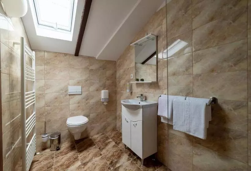 ペンション Escala Rooms