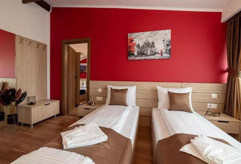 ペンション Escala Rooms