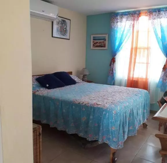 پانسیون Seacastle Deluxe Studio