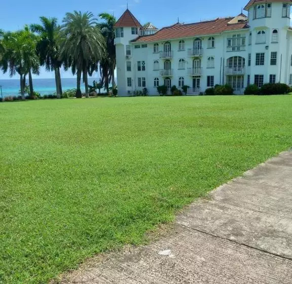 پانسیون Seacastle Deluxe Studio