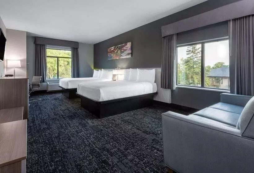 هتل Baymont By Wyndham Madison