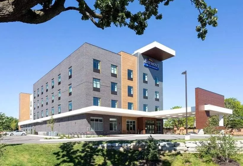 هتل Baymont By Wyndham Madison