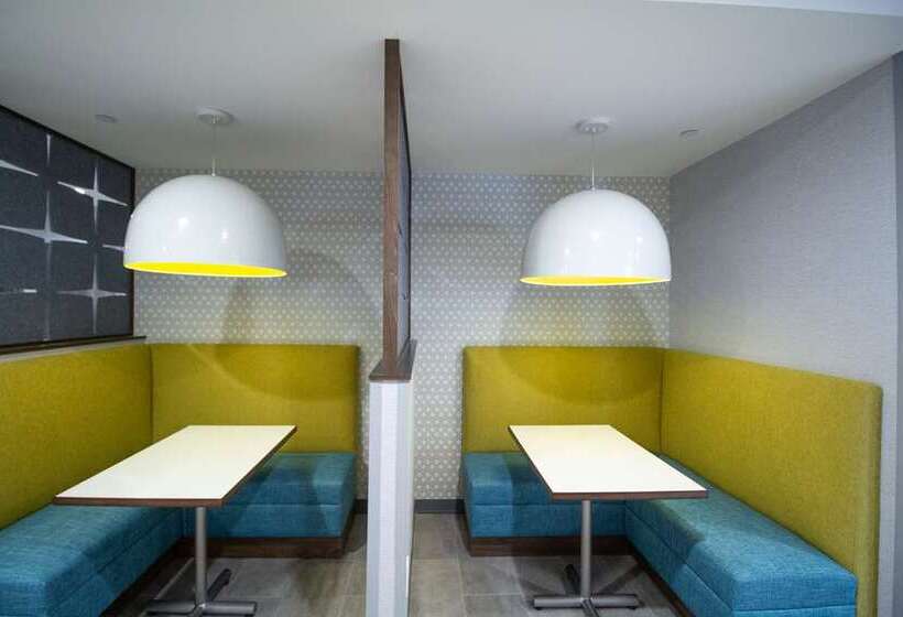 호텔 Hampton Inn & Suites North Attleboro