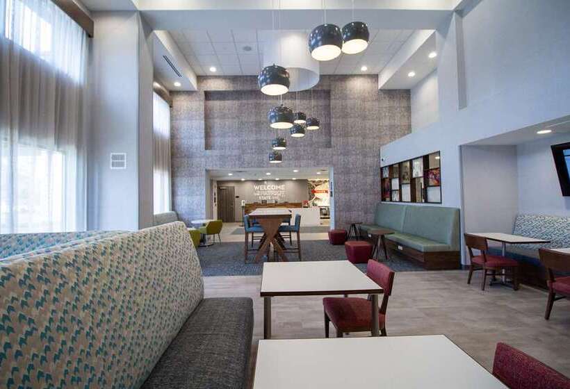 호텔 Hampton Inn & Suites North Attleboro