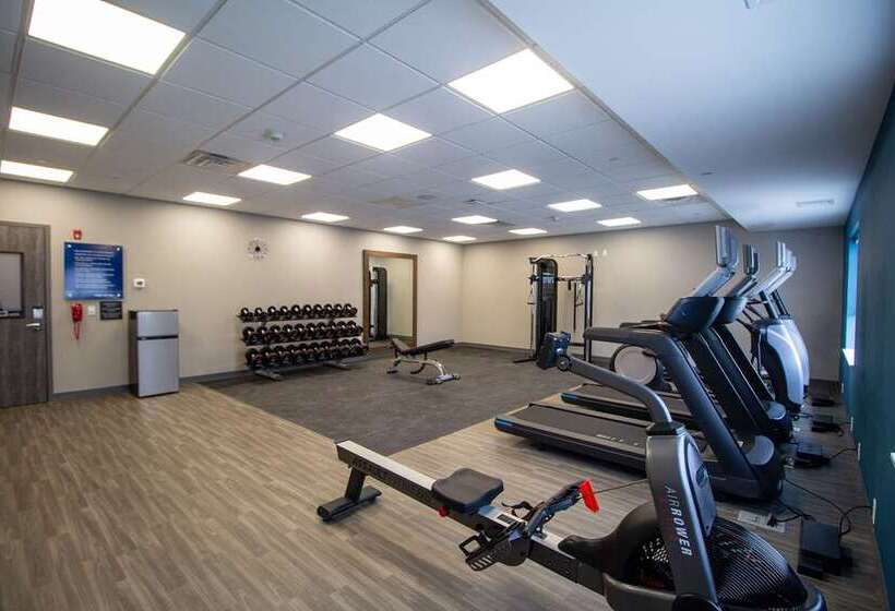 호텔 Hampton Inn & Suites North Attleboro