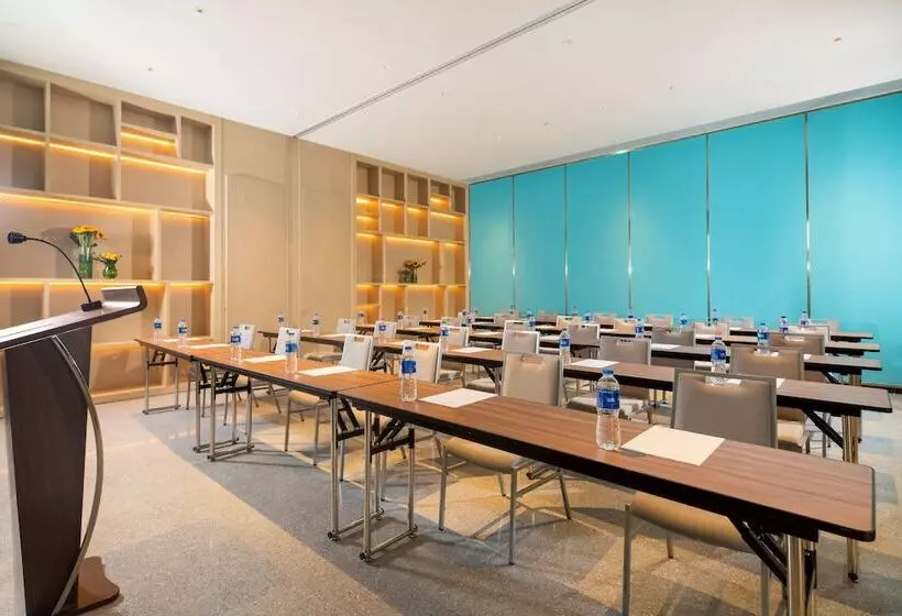 هتل Hilton Garden Inn Changde Dingcheng