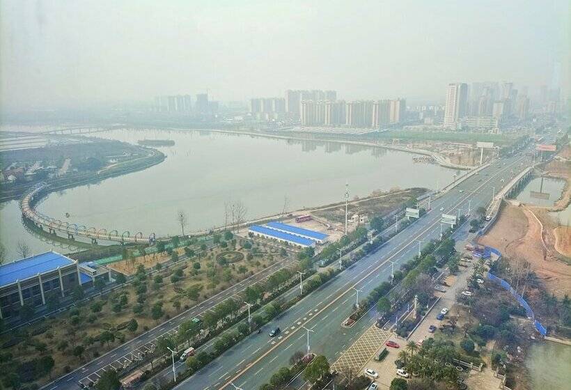 בית מלון כפרי Hilton Garden Inn Changde Dingcheng