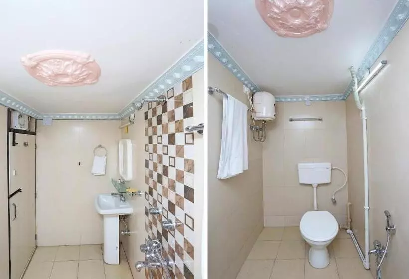 ホテル Oyo 36039 Sri Vinayak Residency