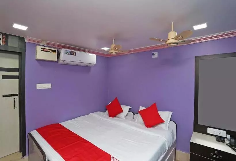 ホテル Oyo 36039 Sri Vinayak Residency