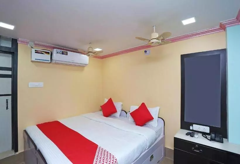 ホテル Oyo 36039 Sri Vinayak Residency
