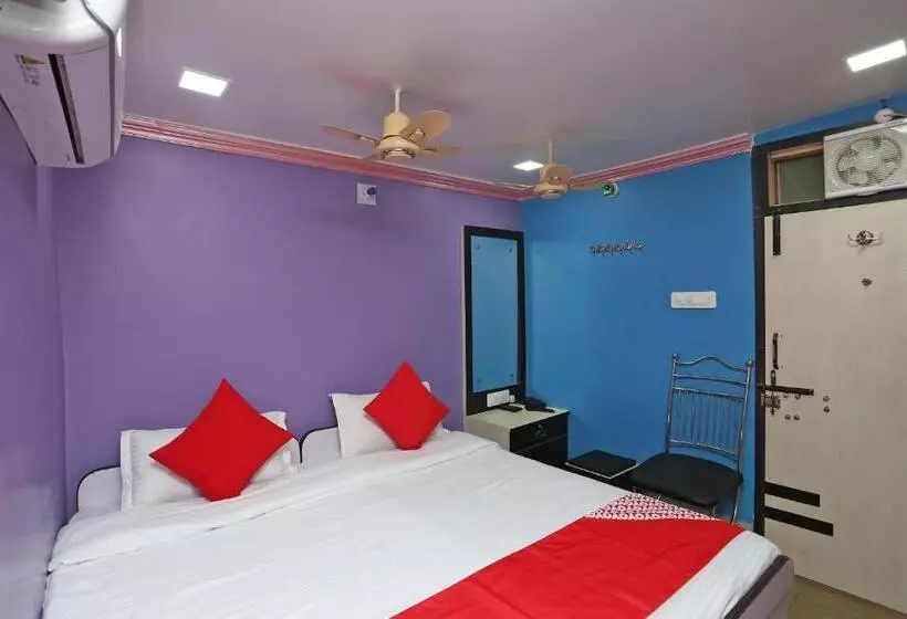 ホテル Oyo 36039 Sri Vinayak Residency