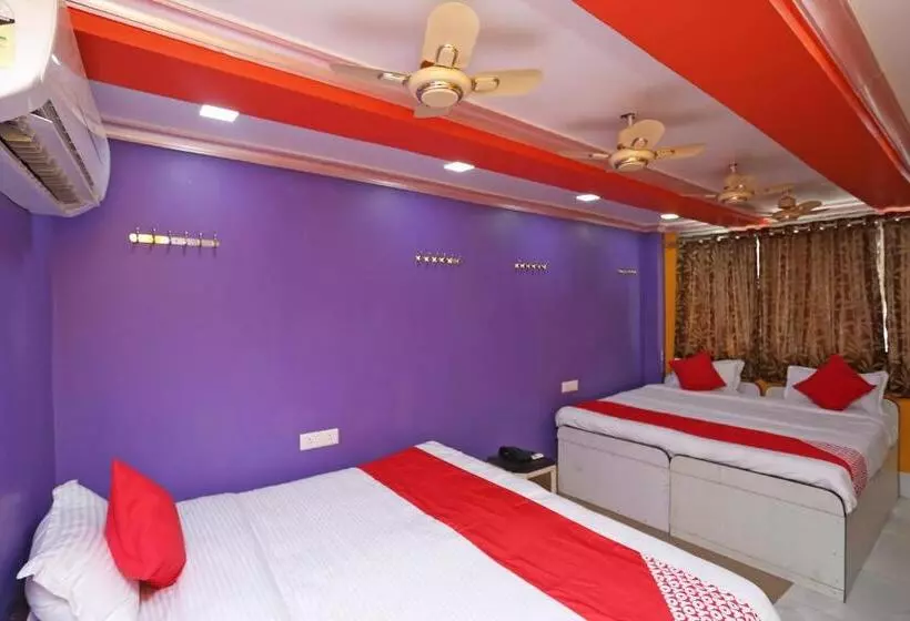 ホテル Oyo 36039 Sri Vinayak Residency