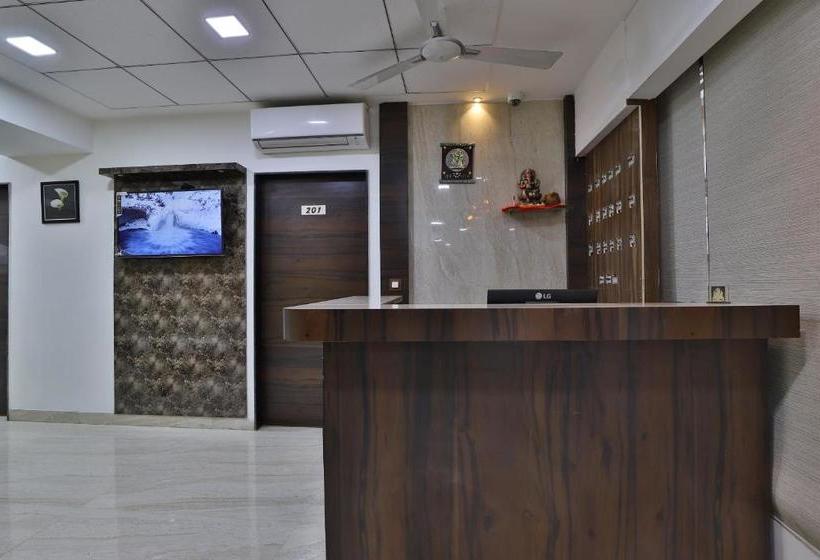 Collection O Hotel Acropole Inn