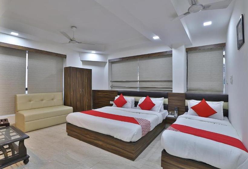 Collection O Hotel Acropole Inn