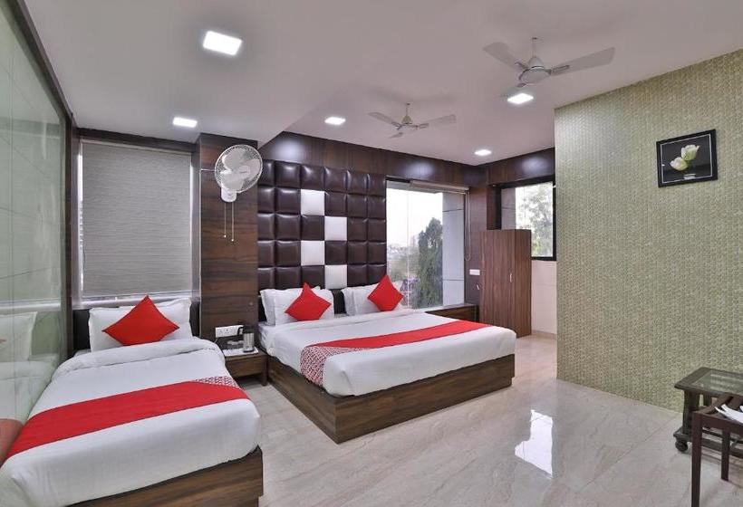 Collection O Hotel Acropole Inn