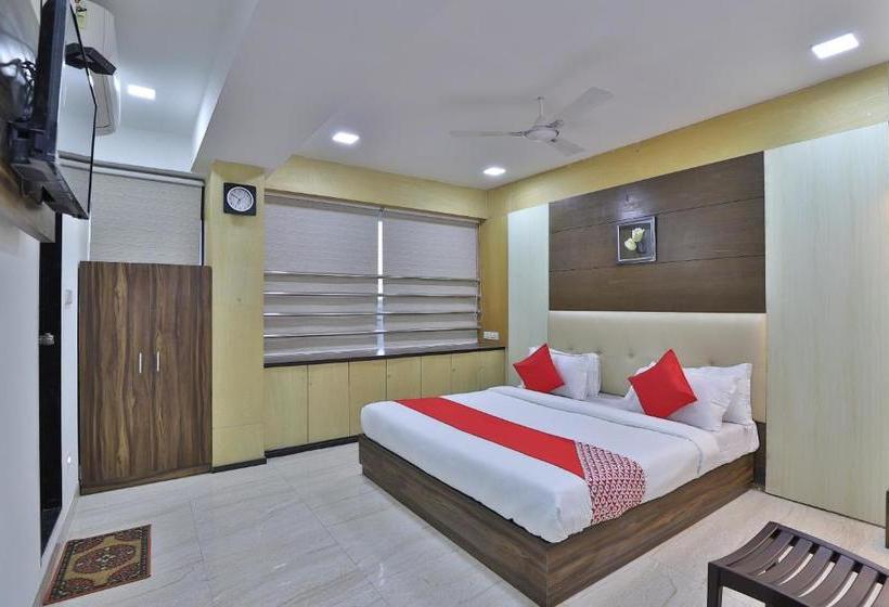 Collection O Hotel Acropole Inn