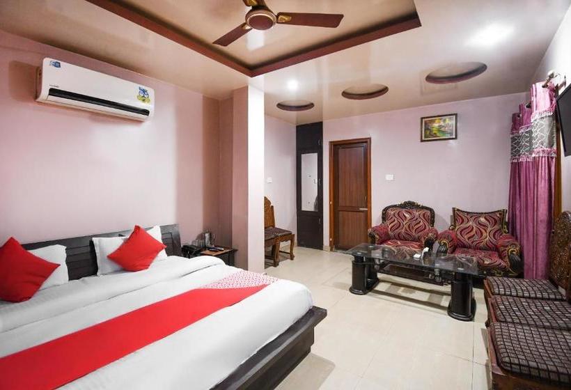 בית מלון כפרי Oyo 67033 Sahil Plaza