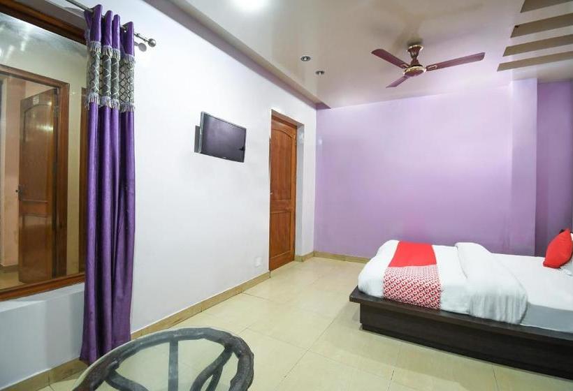 בית מלון כפרי Oyo 67033 Sahil Plaza