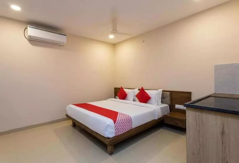 هتل Capital O 70170  Grand Palace Banquet