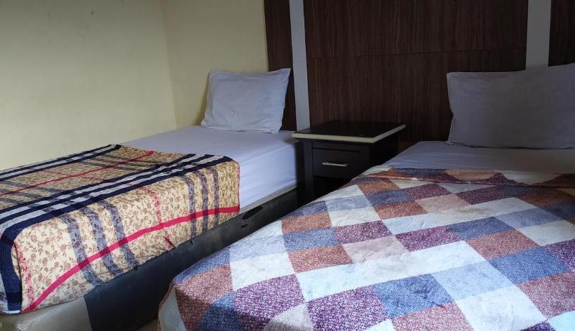 בית מלון כפרי Oyo 90108 Oggi Guesthouse