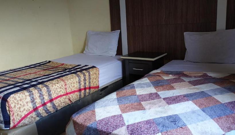 בית מלון כפרי Oyo 90108 Oggi Guesthouse