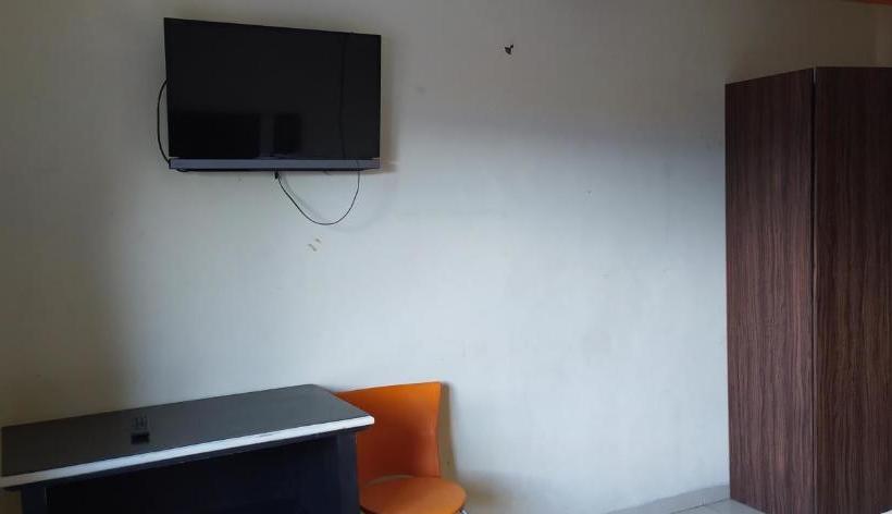 בית מלון כפרי Oyo 90108 Oggi Guesthouse