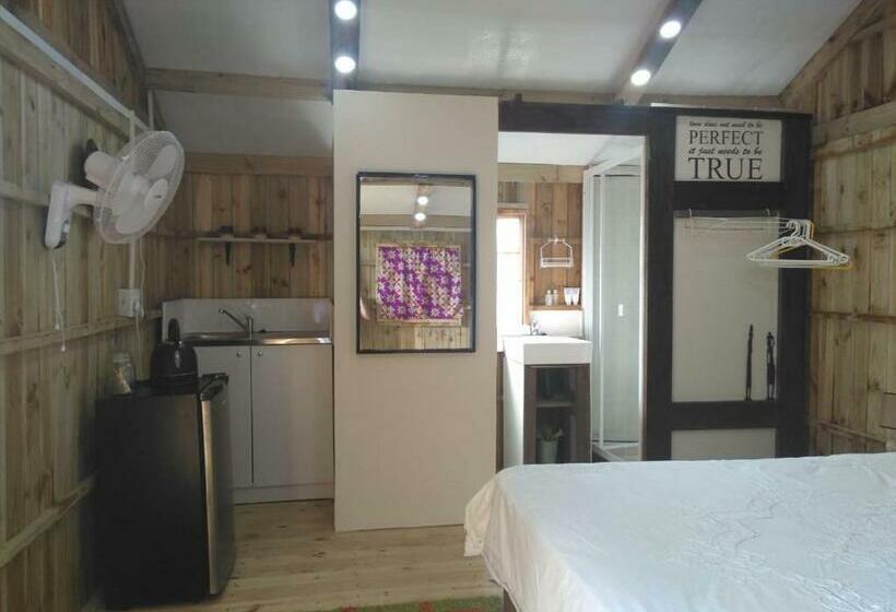 פנסיון African Sky S The Limit  Quiet, Peaceful Self Catering