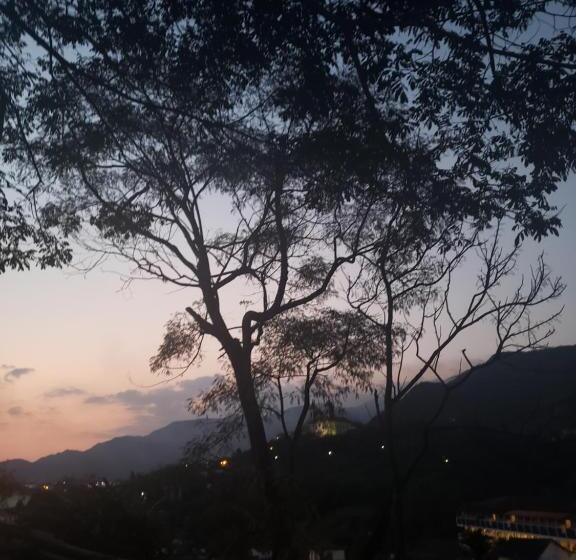 פנסיון Pouso Do Chico Rey