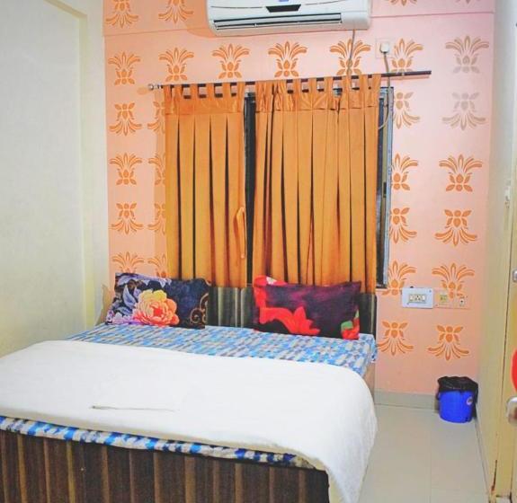 Pensão The Tavern Orchid