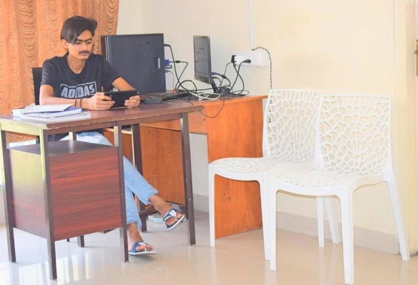 Pensão The Tavern Orchid