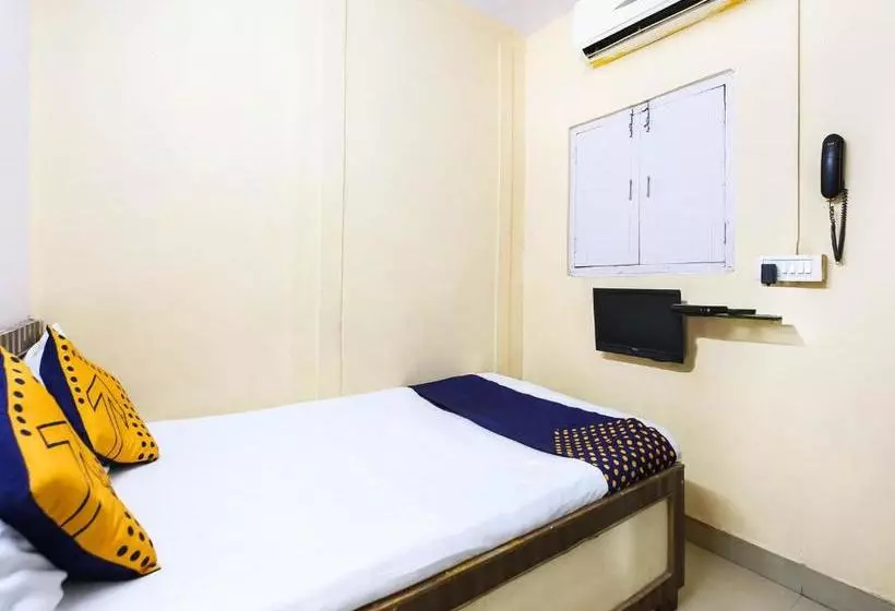 Hotelli Spot On 76323  Standard, Jabalpur