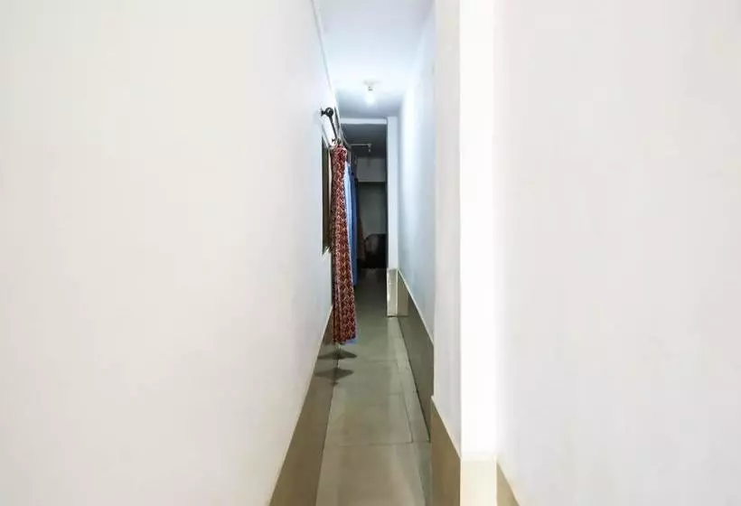 Hotelli Spot On 76323  Standard, Jabalpur