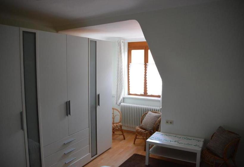 הוסטל Kronenwirt