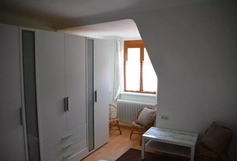 Retkeilymaja Kronenwirt