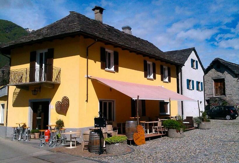 ユースホステル Locanda Poncini